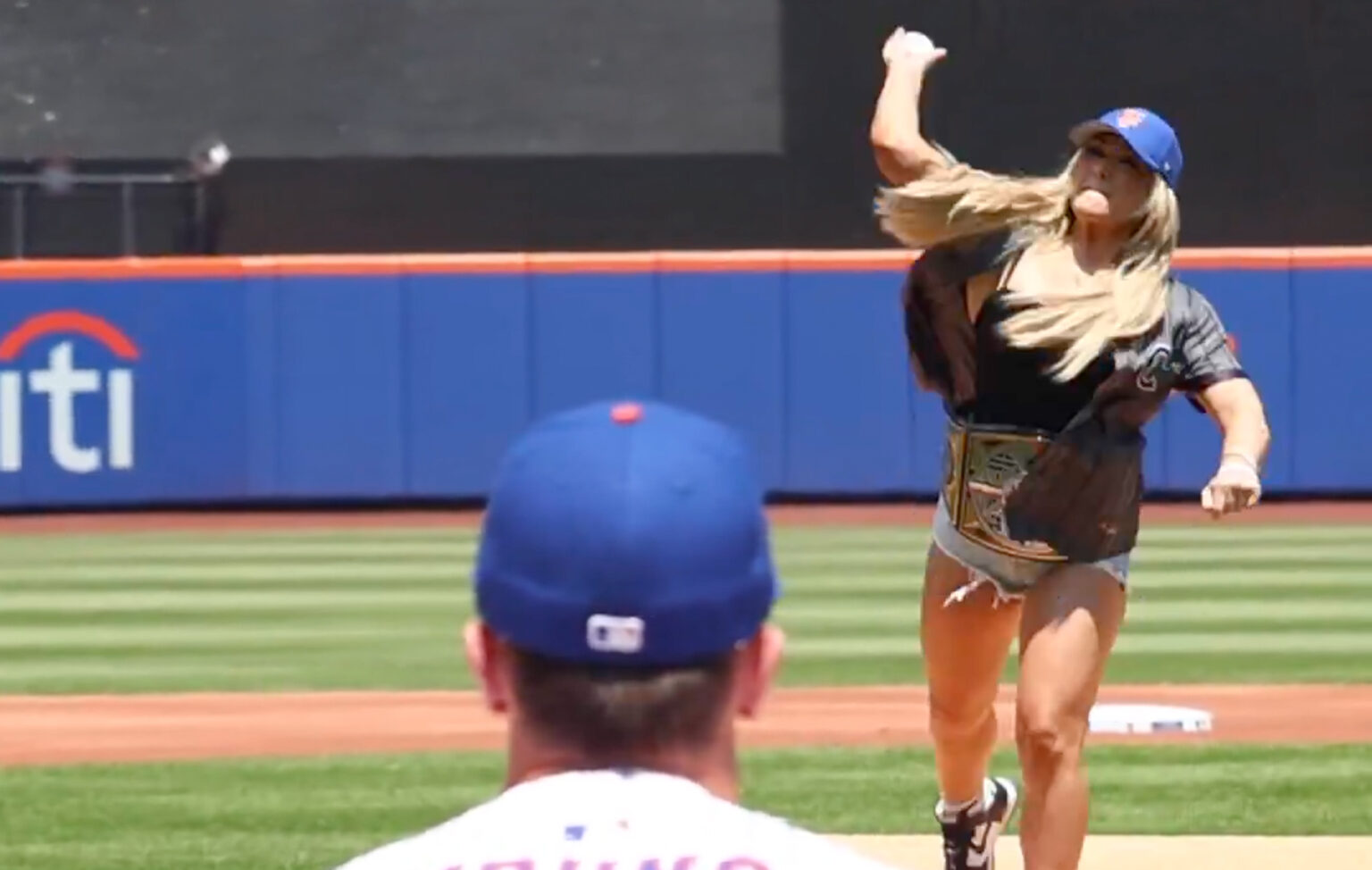 Tiffany Stratton’s First Pitch at Mets Game Instantly Enters Hall of Fame of Bad First Pitches